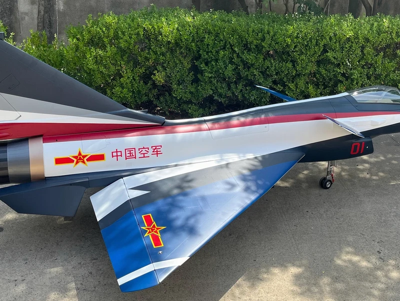 J-10 — 3.7 m photo 9